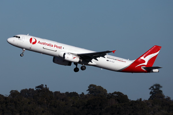 QANTAS FREIGHT A321PF PER RF 002A0102.jpg