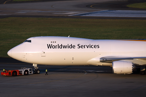 UPS BOEING 747 800F SYD RF 002A8183.jpg