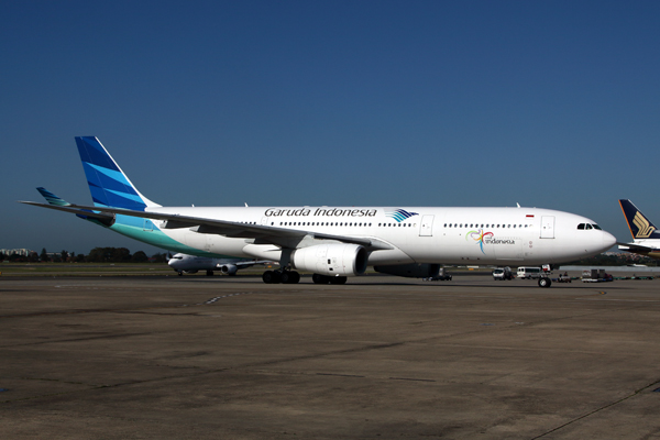 GARUDA INDONESIA AIRBUS A330 300 SYD RF IMG_1261.jpg