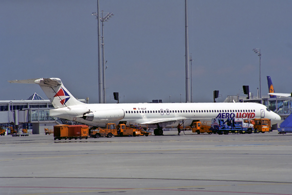 AERO LLOYD MD80 MUC RF 1550 25.jpg