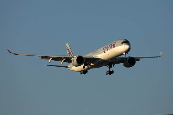 QATAR AIRBUS A350 1000 MEL RF 002A0346.jpg
