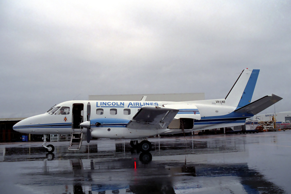 LINCOLN AIRLINES EMBRAER 110 ADL RF 581 21.jpg
