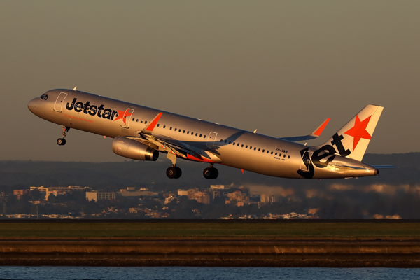 JETSTAR AIRBUS A321 SYD RF 002A0896.jpg