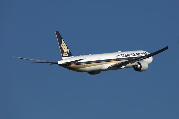 SINGAPORE AIRLINES BOEING 777 300ER SYD RF 002A1076.jpg