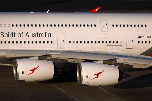 QANTAS AIRBUS A380 SYD RF 002A1193.jpg