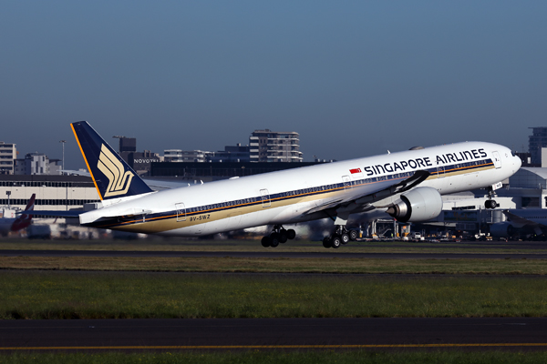 SINGAPORE AIRLINES BOEING 777 300ER SYD RF 002A1294.jpg