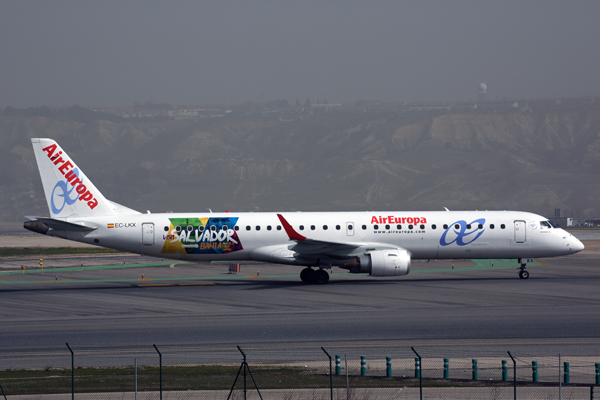 AIR EUROPA EMBRAER 195 MAD RF 5K5A4563.jpg