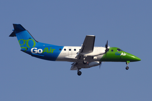 GO AIR EMBRAER 120 YYZ RF.jpg