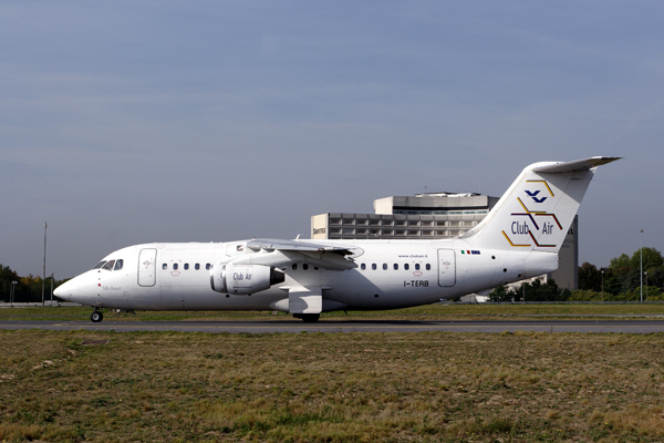 CLUB AIR BAE 146 300 CDG  RF IMG_6869.jpg