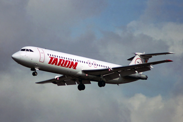 TAROM BAC 111 LHR RF 722 3.jpg