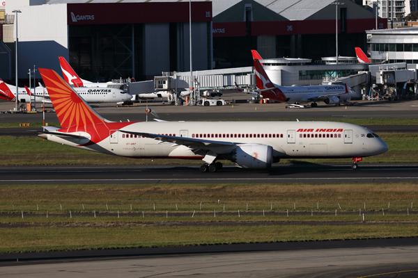 AIR INDIA BOEING 787 8 SYD RF 002A1782.jpg