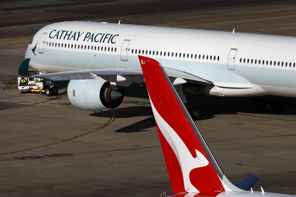 CATHAY PACIFIC QANTAS AIRCRAFT SYD RF 002A1758.jpg