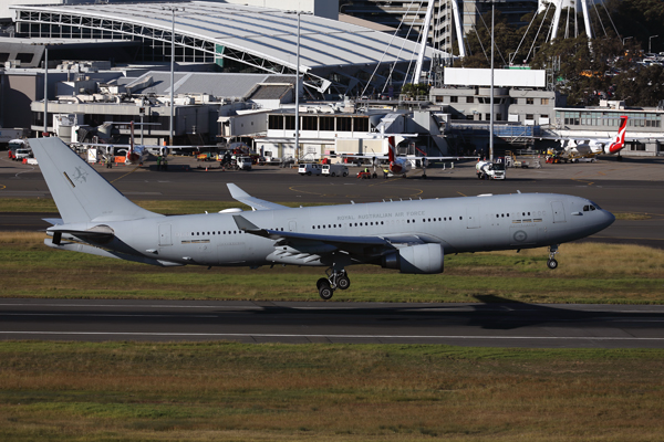 RAAF AIRBUS A330 SYD RF 002A1770.jpg