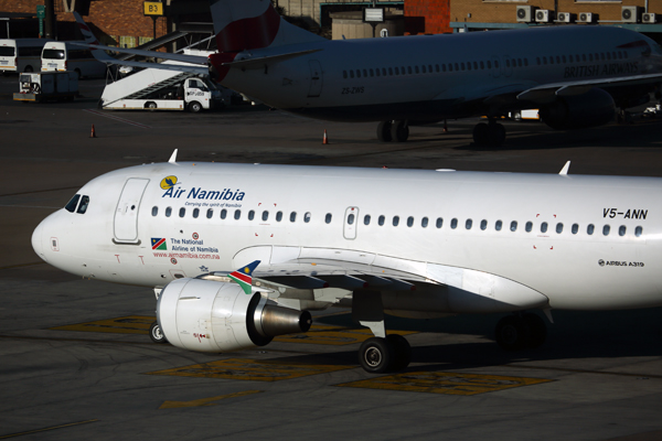 AIR NAMIBIA AIRBUS A319 JNB RF 5K5A2119.jpg