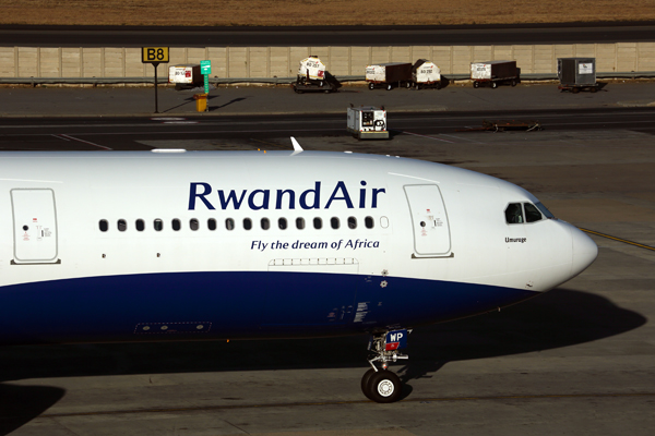 RWAND AIR AIRBUS A330 300 JNB RF 5K5A2132.jpg