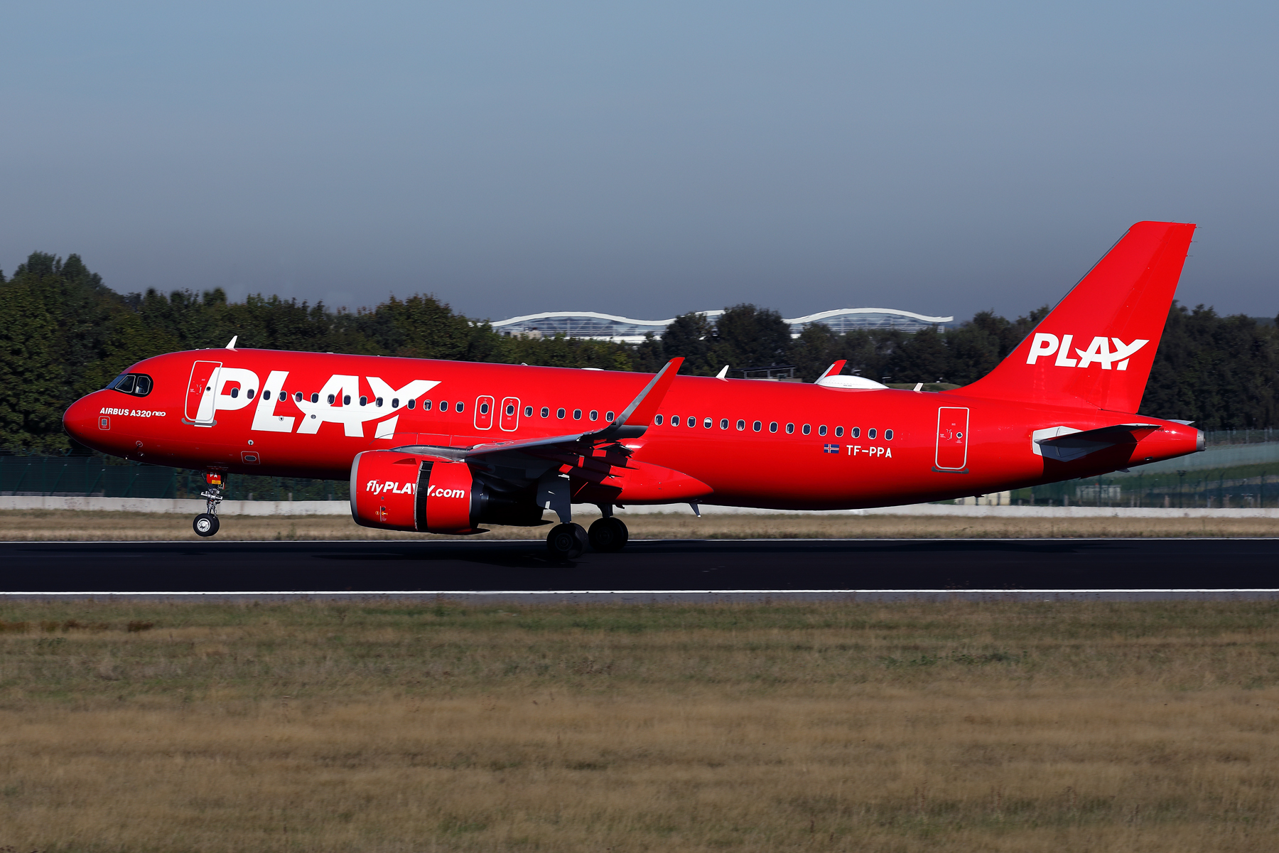 PLAY AIRBUS A320 NEO BRU RF 002A3919.jpg