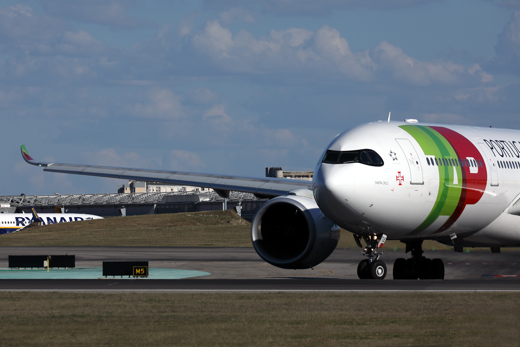 TAP AIR PORTUGAL AIRBUS A330 900 NEO LIS RF 002A4276.jpg
