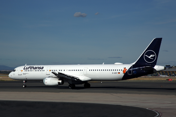 LUFTHANSA AIRBUS A321 MAD RF 5K5A9305.jpg