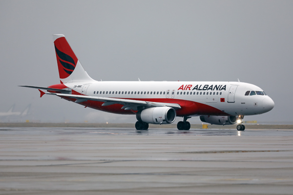 AIR ALBANIA AIRBUS A320 MXP RF 002A4165.jpg