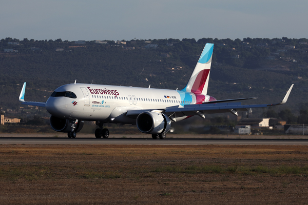 EUROWINGS AIRBUS A320 NEO RF 002A3359.jpg