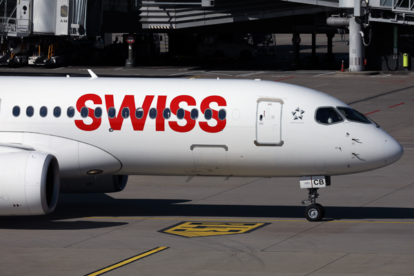 SWISS AIRBUS A220 ZRH RF 002A3721.jpg