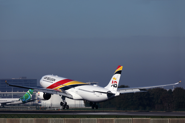 AIR BELGIUM AIRBUS A330 900 NEO BRU RF 002A4879.jpg