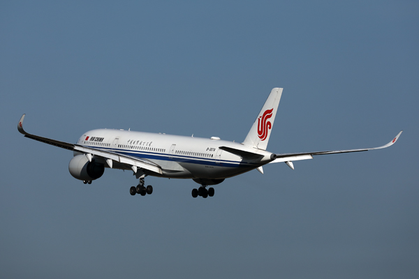 AIR CHINA AIRBUS A350 900 CDG RF 002A3144.jpg