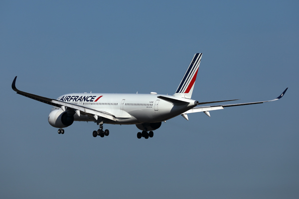 AIR FRANCE AIRBUS A350 900 CDG RF 002A3139.jpg