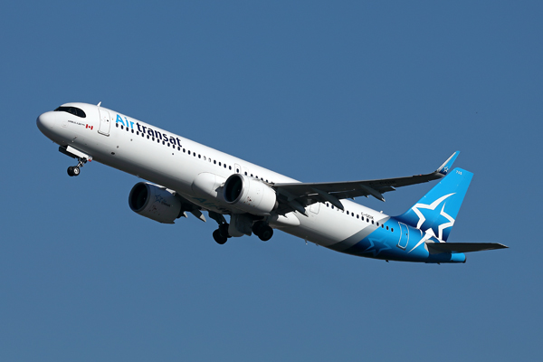 AIR TRANSAT AIRBUS A321 NEO BRU RF 002A4906.jpg