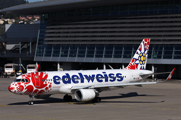 EDELWEISS AIRBUS A320 ZRH RF 002A3740.jpg