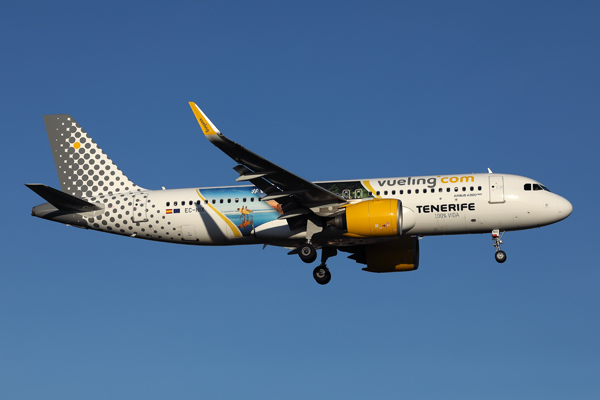 VUELING AIRBUS A320 NEO LIS RF 002A4443.jpg