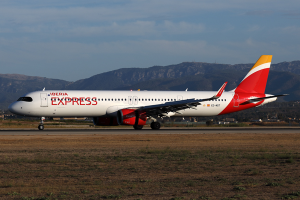 IBERIA EXPRESS AIRBUS A321 NEO PMI RF 002A3340.jpg