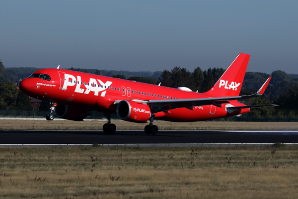 PLAY AIRBUS A320 NEO BRU RF 002A3916.jpg