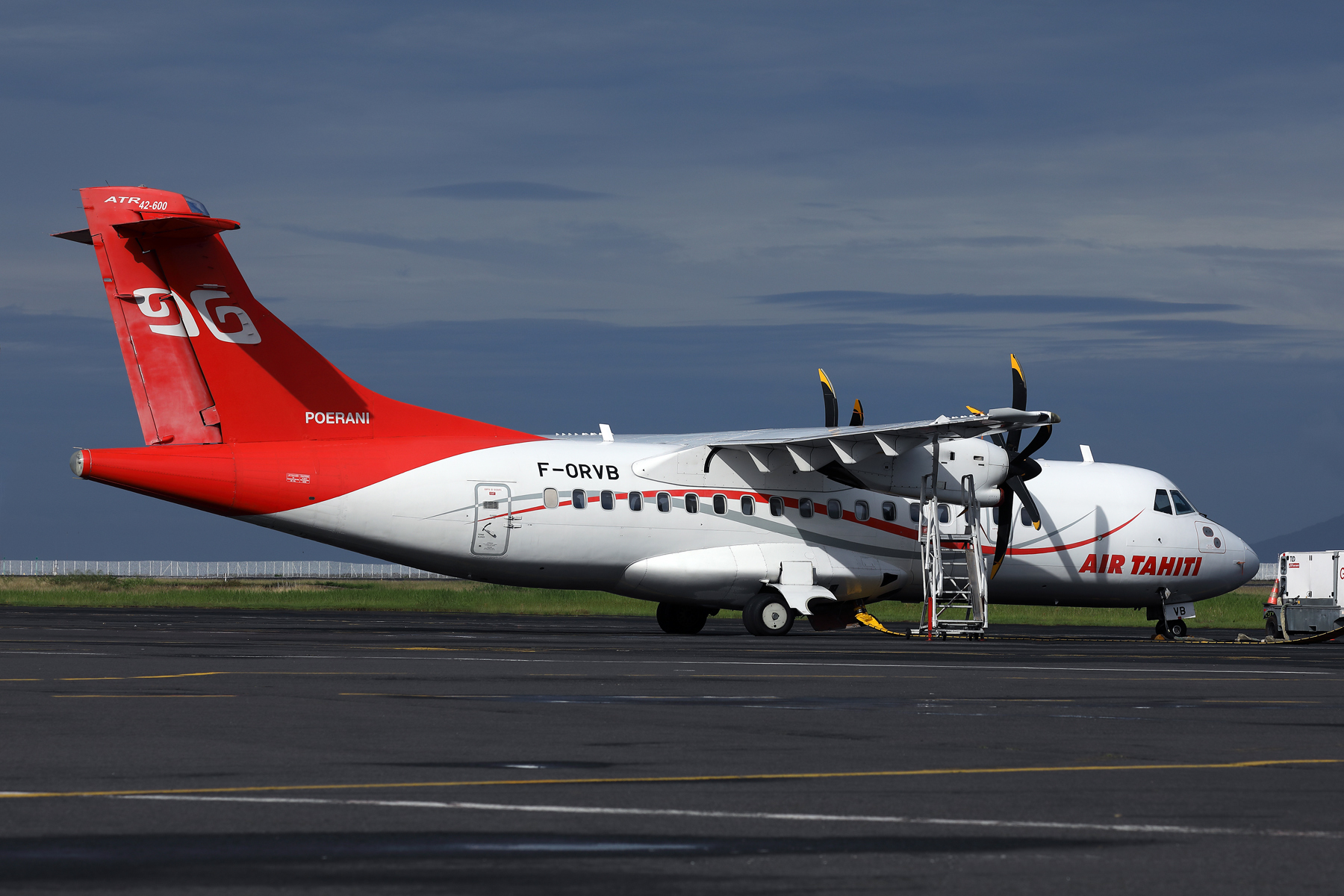 AIR TAHITI ATR42 PPT RF 002A5271.jpg