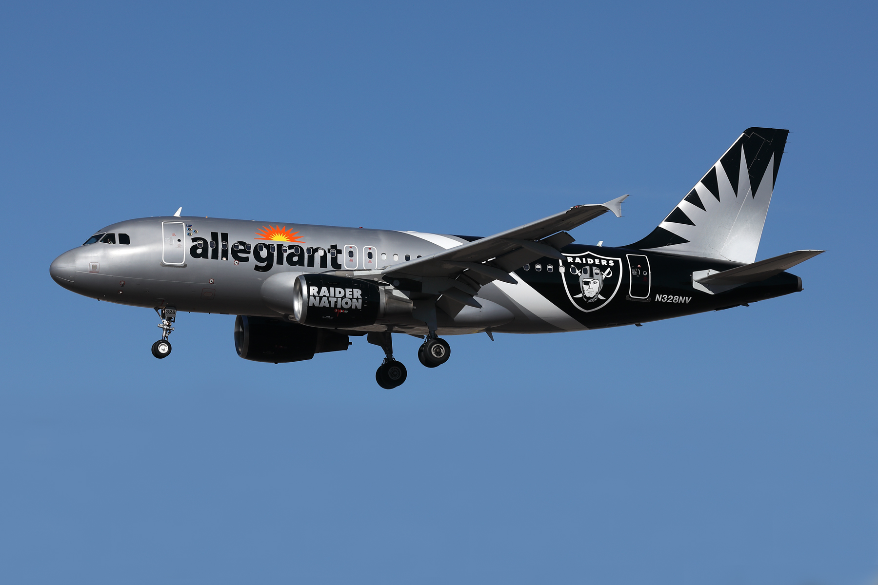 ALLEGIANT AIRBUS A319 LAS RF 002A5772.jpg
