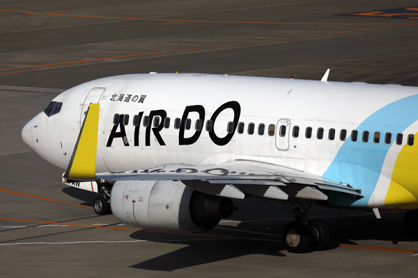 AIR DO BOEING 737 700 HND RF 002A6800.jpg