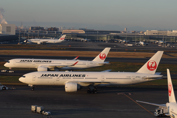 JAPAN AIRLINES AIRCRAFT HND RF 002A6387.jpg