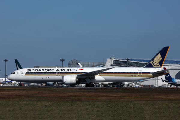 SINGAPORE AIRLINES BOEING 787 10 NRT RF 002A7014.jpg