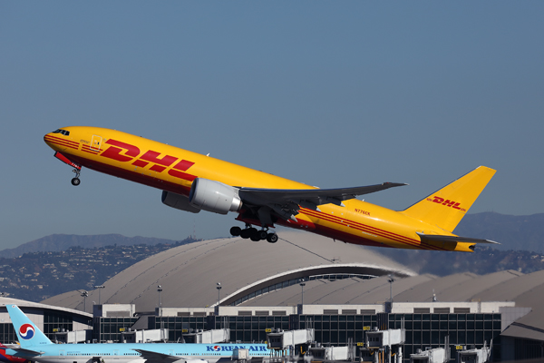 DHL BOEING 777F LAX RF 002A5348.jpg