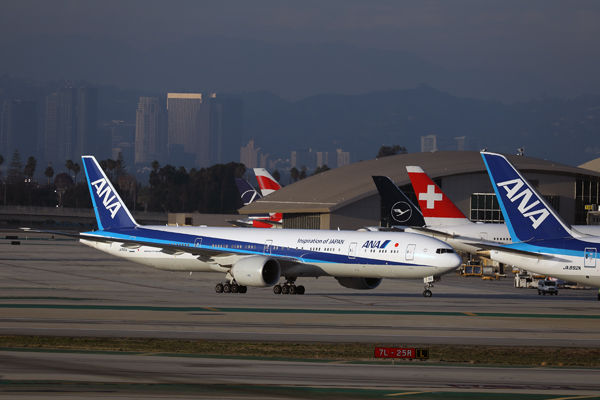 AIRCRAFT LAX RF 002A6120.jpg