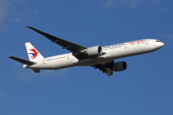 CHINA EASTERN BOEING 777 300 NRT RF 002A7124.jpg