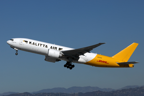 KALITTA AIR DHL BOEING 777F LAX RF 002A6192.jpg