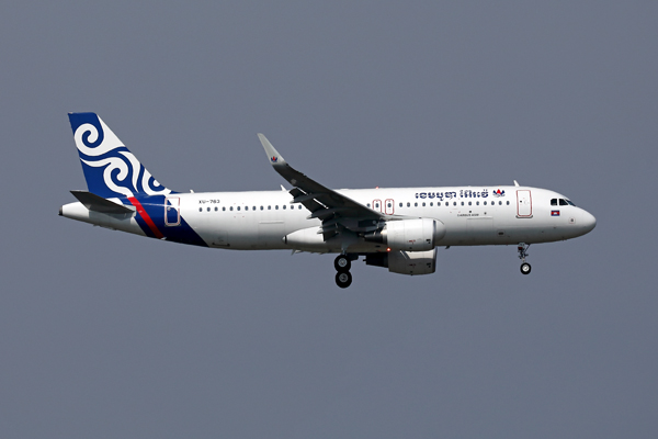 CAMBODIA AIRWAYS AIRBUS A320 BKK RF 002A7550.jpg