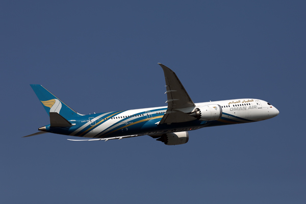 OMAN AIR BOEING 787 9 BKK RF 002A7923.jpg