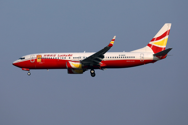 LUCKY AIR BOEING 737 800 BKK RF 002A7521.jpg