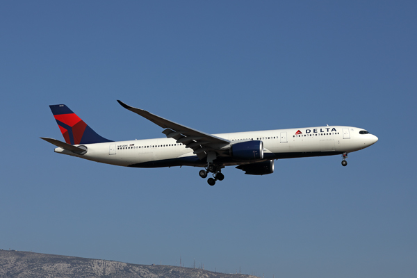 DELTA AIRBUS A330 900 ATH RF 002A8069.jpg