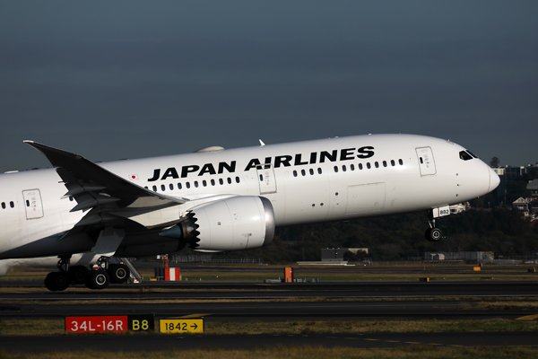 JAPAN AIRLINES BOEING 787 9 SYD RF 002A9189.jpg