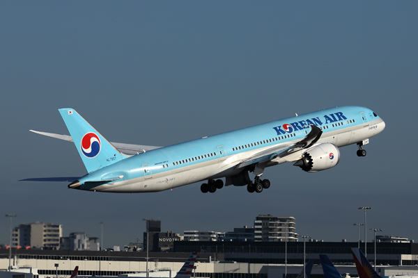 KOREAN AIR BOEING 787 9 SYD RF 002A9204.jpg