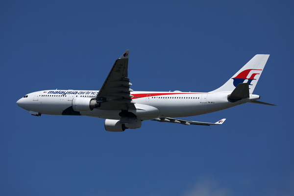 MALAYSIA AIRLINES AIRBUS A330 200 DPS RF 002A9012.jpg