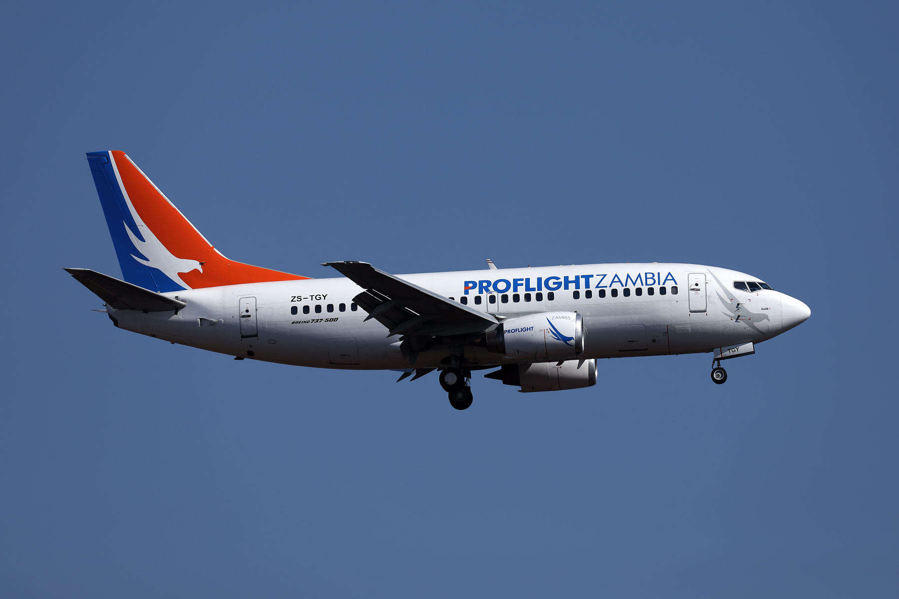 PROFLIGHT ZAMBIA BOEING 737 500 JNB RF 002A9718.jpg
